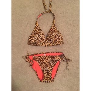 New W/O Tags Victoria's Secret push-up Swimsuit